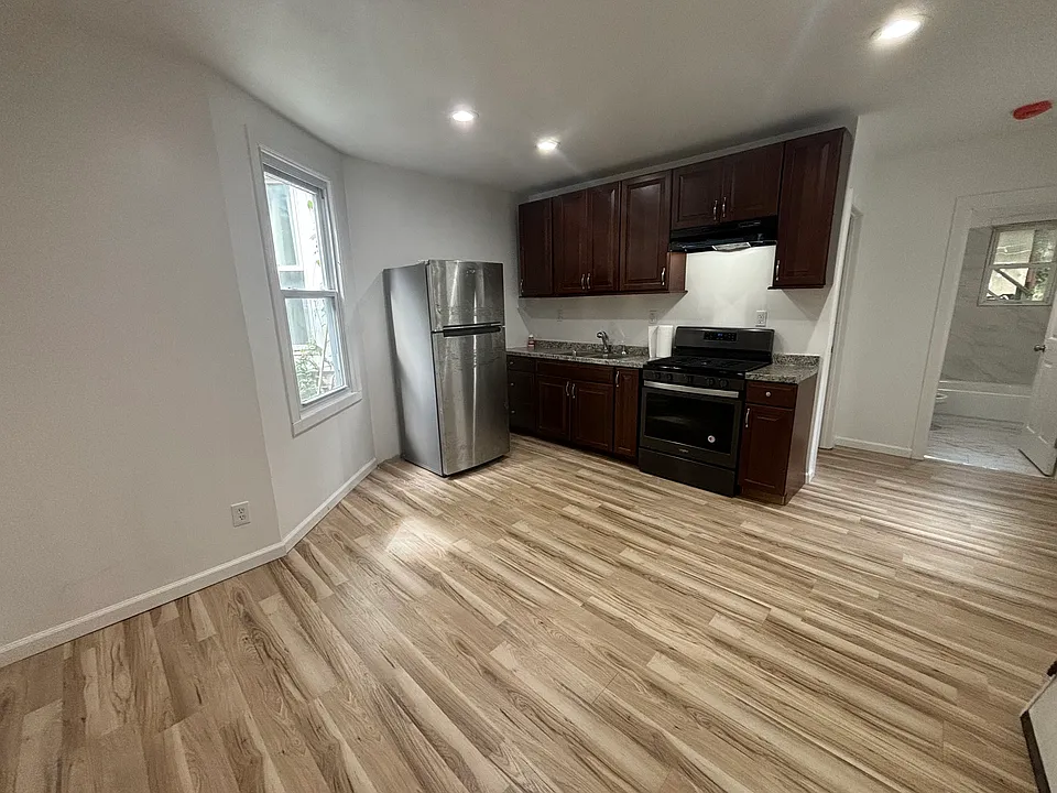 307B N 8th St #2