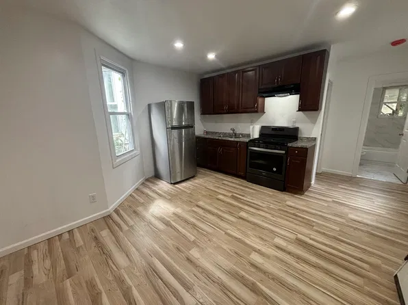 307B N 8th St #2, Haledon, NJ 07508