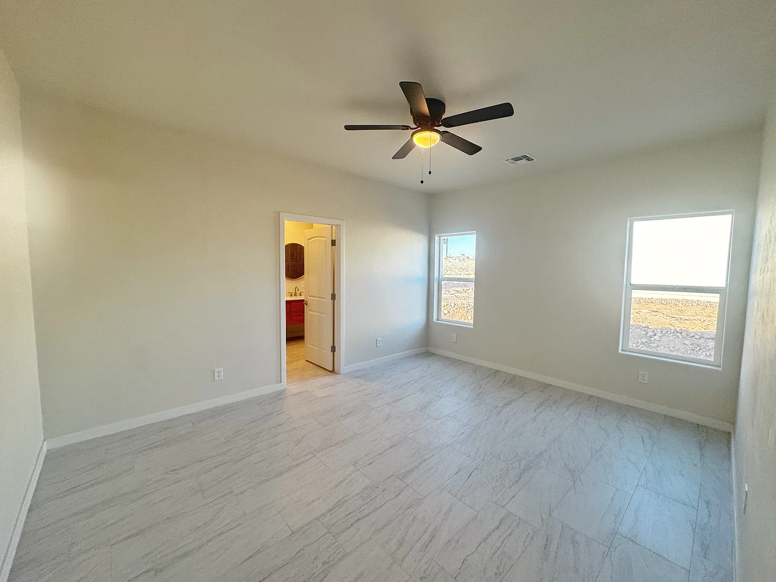 3 bed, 1427 sqft, $1,795 — Photo 4