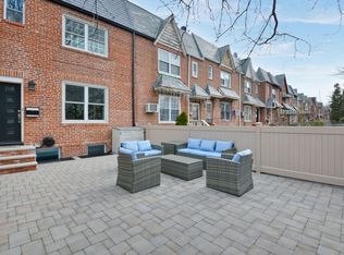 2505 85th St, East Elmhurst, NY 11370