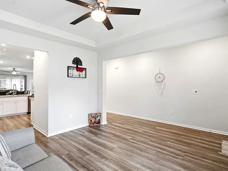 9165 Island Shore Ave — Photo 6