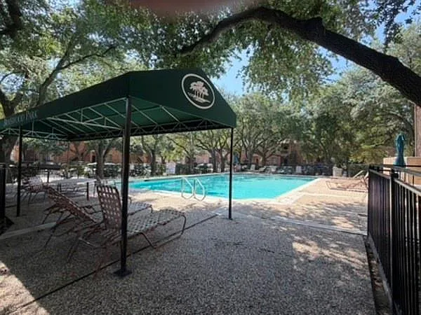 2255 Braeswood Park Dr #338 — Photo 18