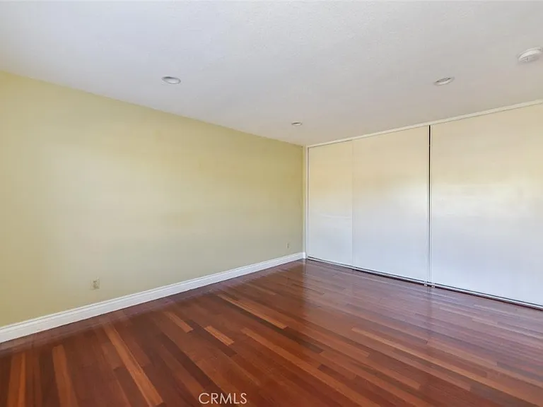 48 Columbia #6 — Photo 18