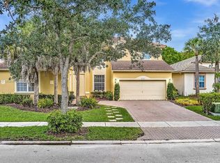 3731 W Gardenia Ave, Weston, FL 33332