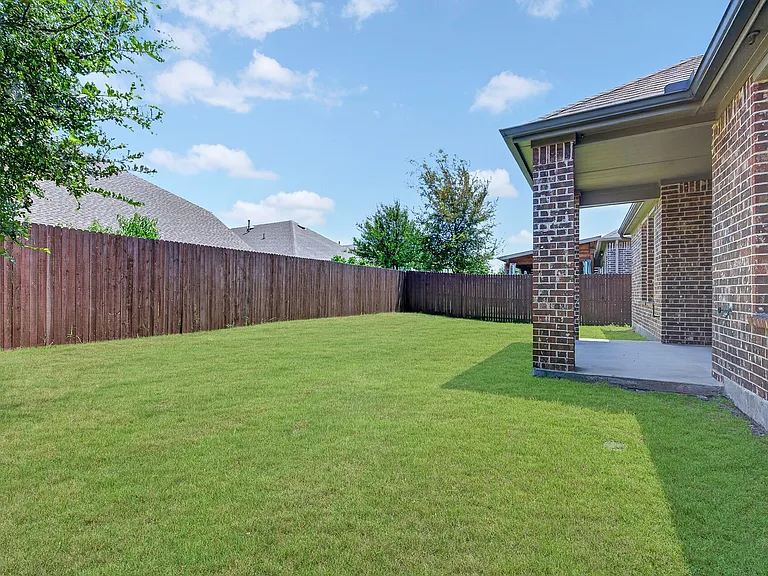 10920 Calvert Pl — Photo 37