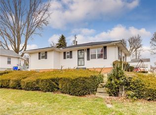631 2nd St, Ravenna, OH 44266
