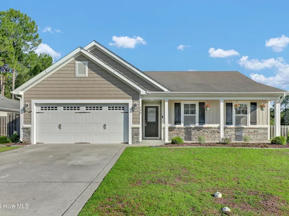 400 Blue Pennant Court, Sneads Ferry, NC 28460