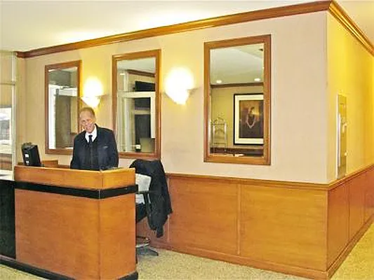 Sold by R New York | media 4