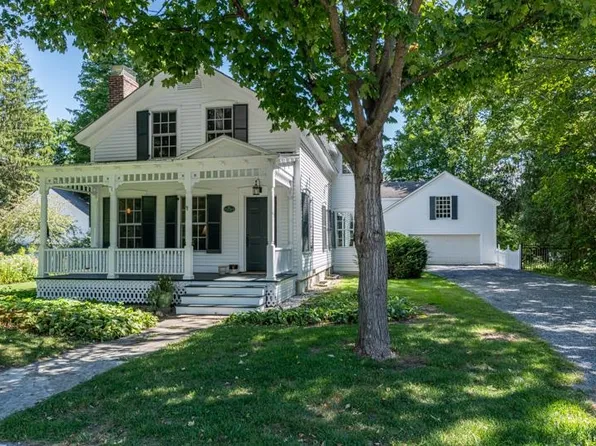 122 West Road, Manchester, VT 05254