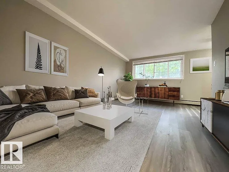 107 Village Acres NW — Photo 1