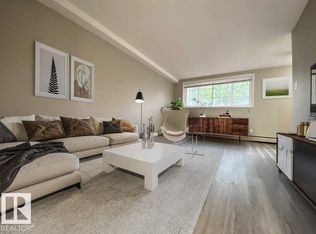 107 Village Acres NW, Edmonton, AB T5C3C9
