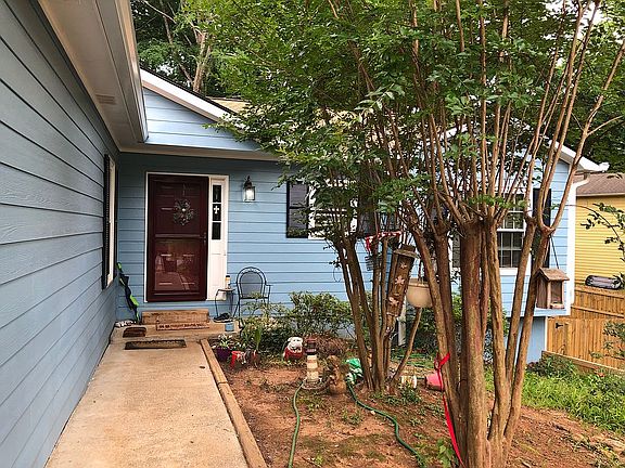 3rd image of 2950 Windwood Trl