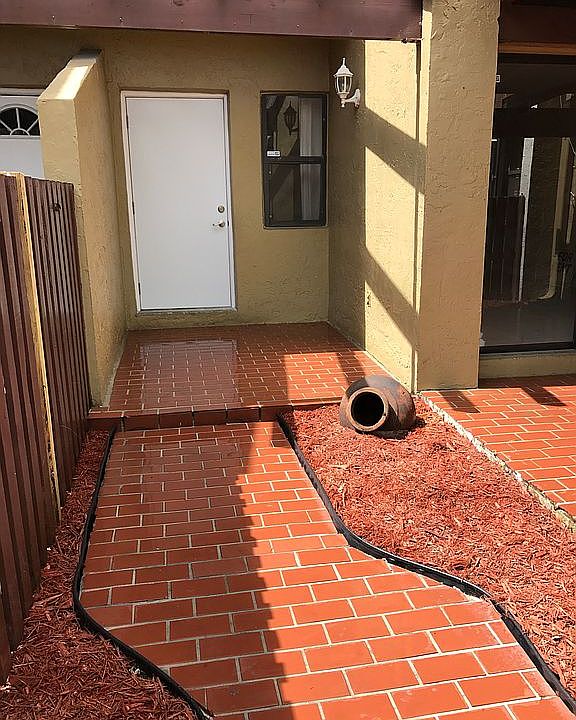 1st image of 10280 NW 9th Street Cir APT 102