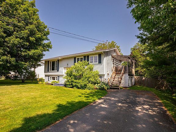 3rd image of 40 Poplar Dr