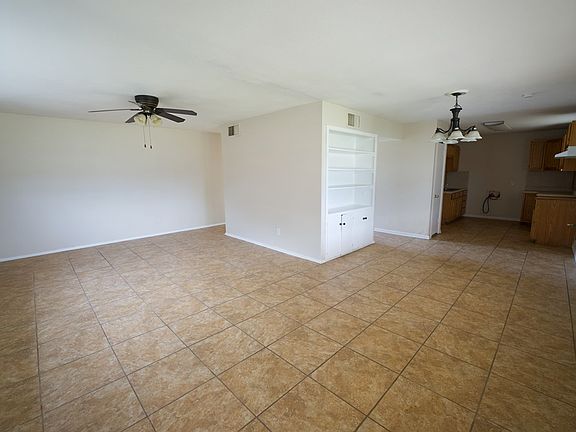 3rd image of 2915 Nabors Ln