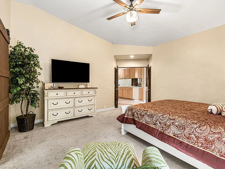 40560 Glenwood Ln — Photo 40
