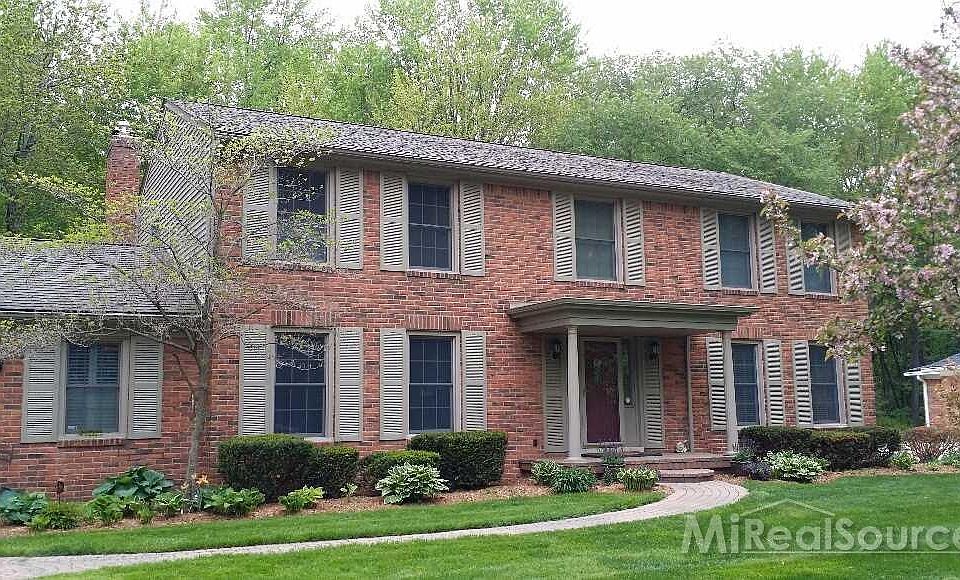 1st image of 28915 Oak Point Dr