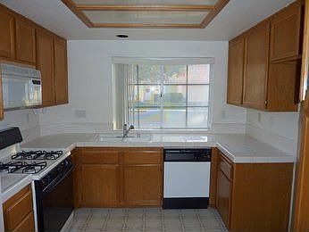 4th image of 1620 Black Hills Way