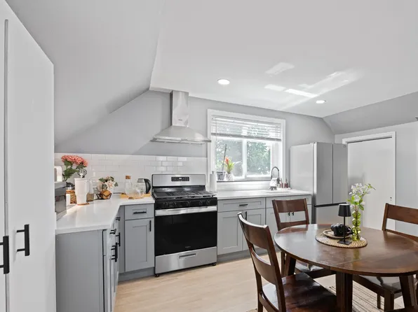 3912 Liberty Avenue image 1 of 14