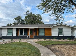557 Wayside Dr, San Antonio, TX 78213