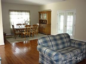 4th image of 403 S Winding Brooke Dr