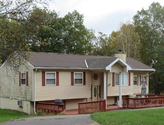 2nd image of 113 Cloudcrest Dr