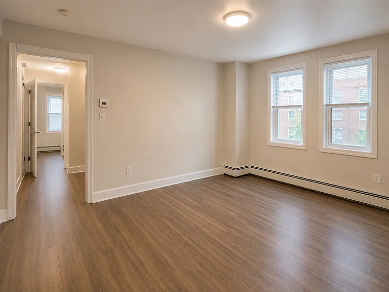 1636 Lurting Ave #1 — Photo 2