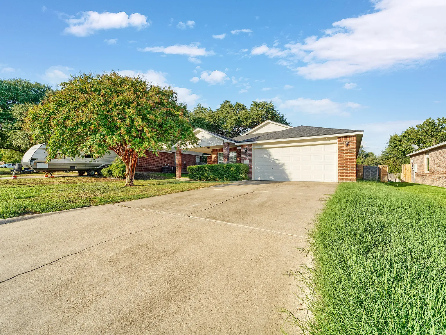 3 bed, 1958 sqft, $1,800 — Photo 3