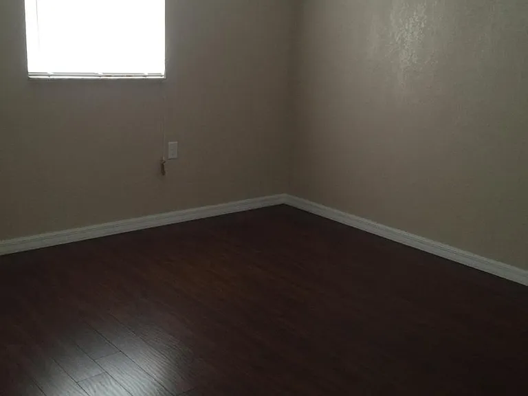 5204 Forest Hills Dr — Photo 7
