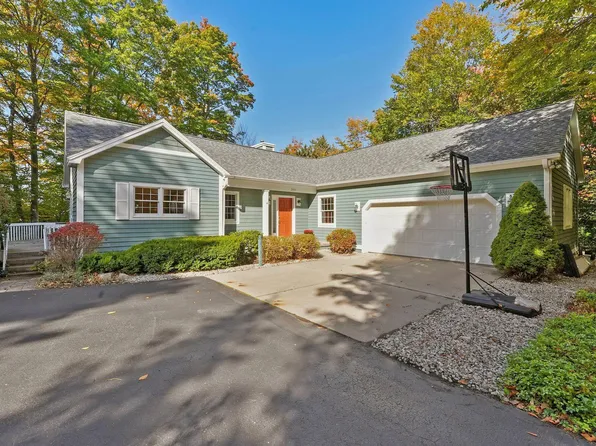 2491 Harbor Reach Dr, Traverse City, MI 49686