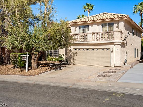 3rd image of 820 Lauren Patt Ct