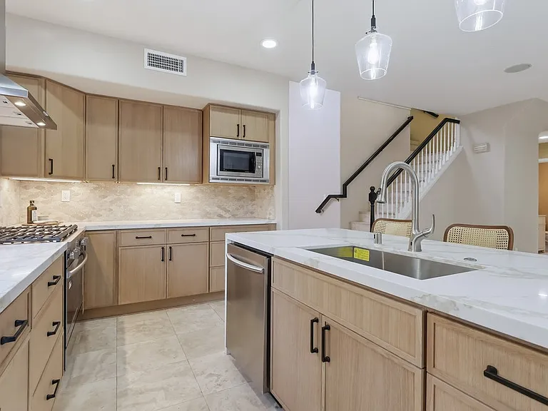 5187 Knollwood Way — Photo 10