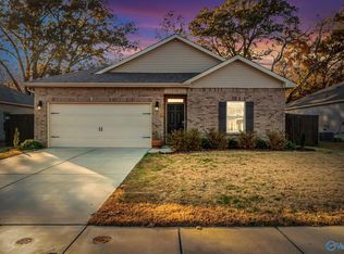 114 Canonbury Dr, New Market, AL 35761