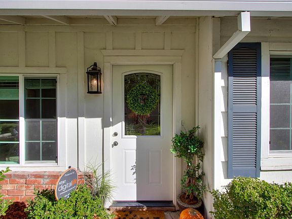 4th image of 5343 Cypress Ave