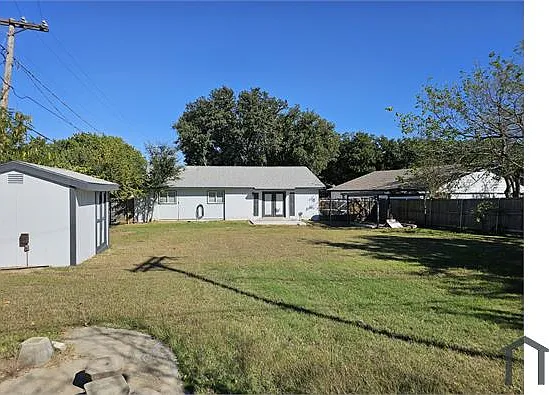 602 Hillcrest St — Photo 16