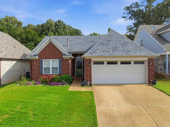 55 Garden Springs Dr, Oakland, TN 38060