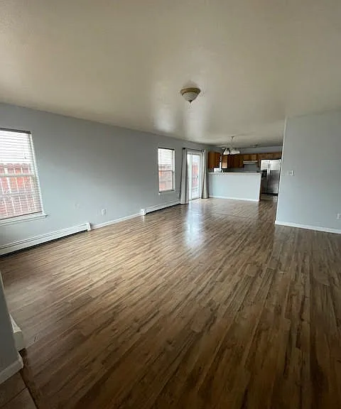 2814 Meade Ct — Photo 2