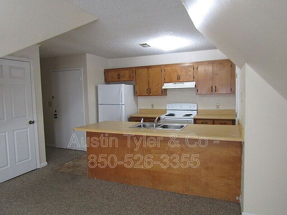 3rd image of 2924D N Green St