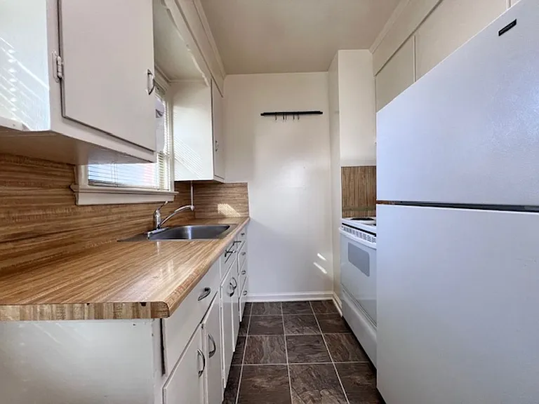 2722 W Bannock St — Photo 6