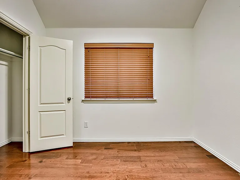 2853 Cascade Cove Dr — Photo 8