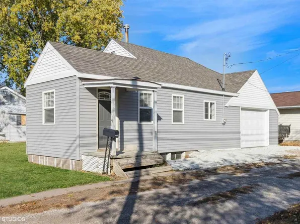 114 N 4th Ave, Washington, IA 52353