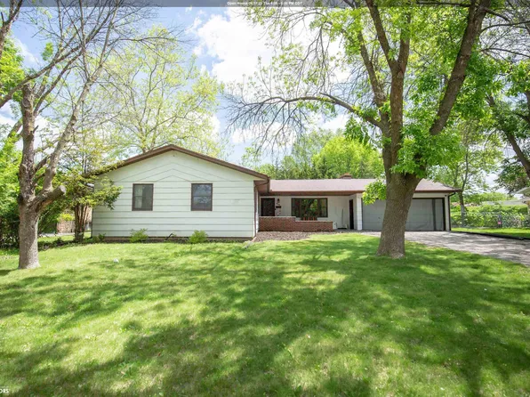 610 N Lantry St, Algona, IA 50511