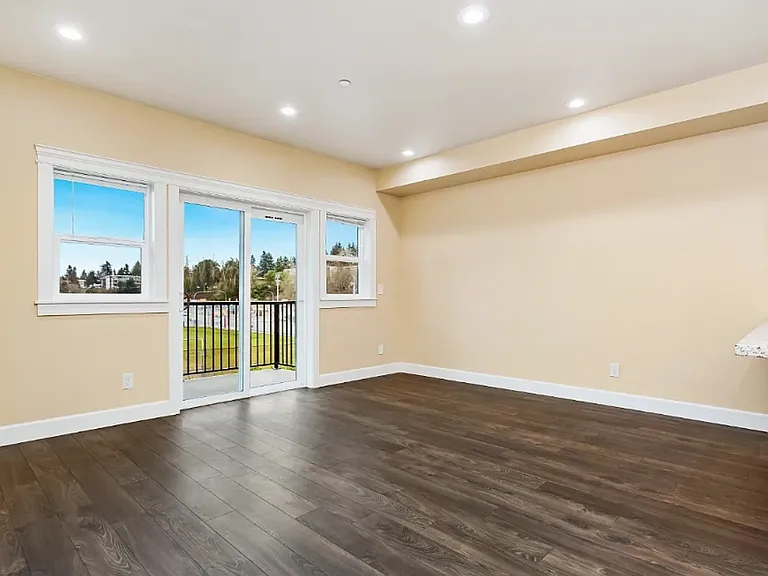 Marigold Apartments — Photo 12