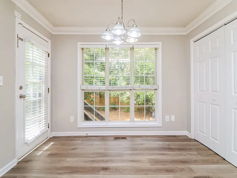 2446 Letha Ln SW — Photo 10