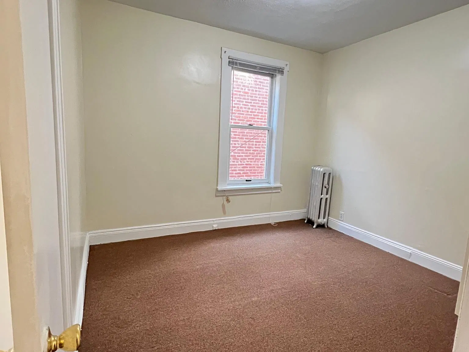 4 bed, 1000 sqft, $2,500 — Photo 4