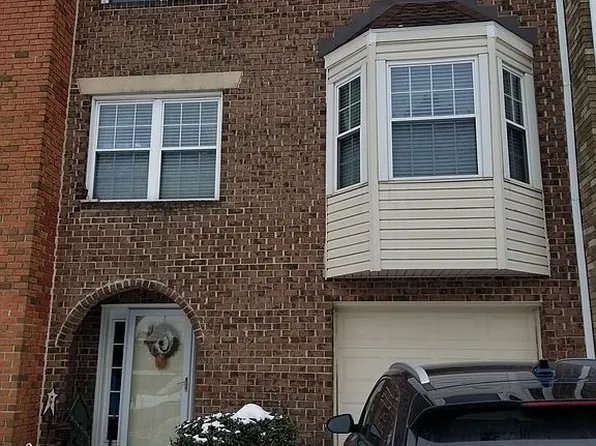 45 Jayme Dr, York, PA 17402