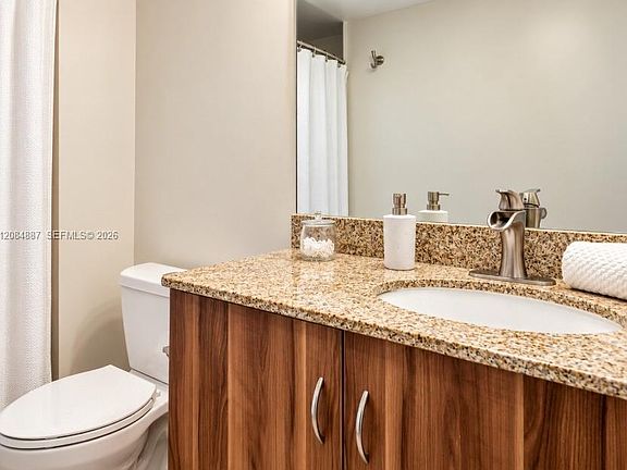 5th image of 601 NE 23rd St APT 1501