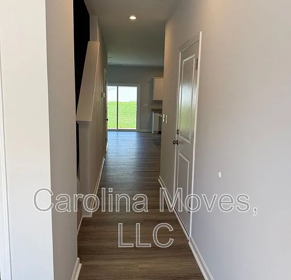 179 Randwick Ln — Photo 7