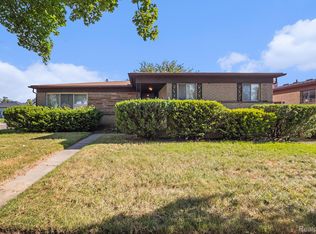 425 Palmerston St, River Rouge, MI 48218