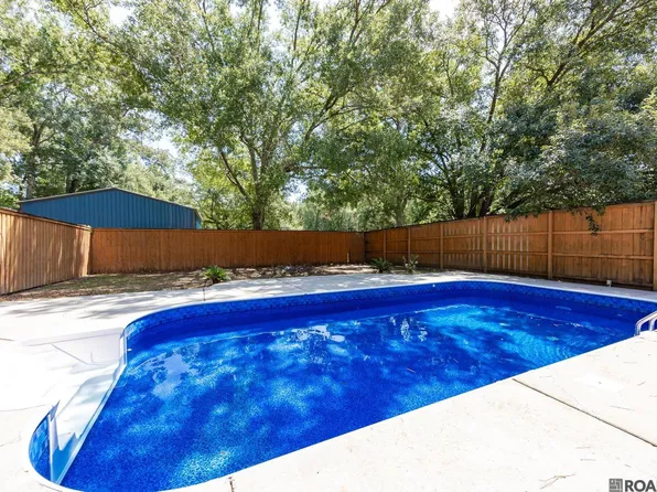 31716 Old River Rd, Denham Springs, LA 70726